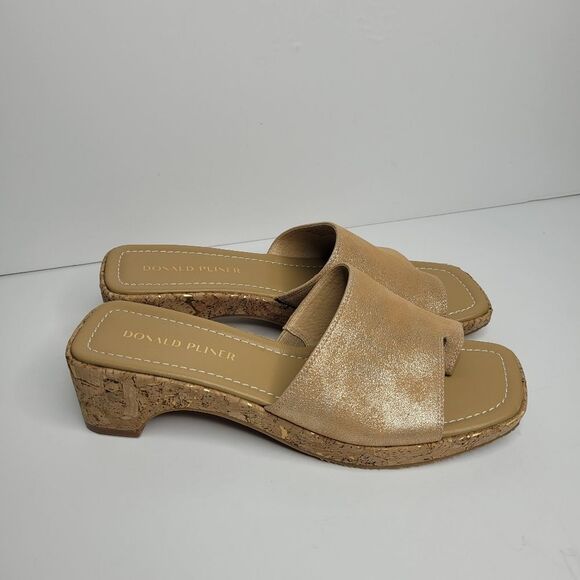Donald J Pliner Gold Shimmer Rainey Slip on Toe Ring Platform Sandal size 9.5 - Picture 2 of 6